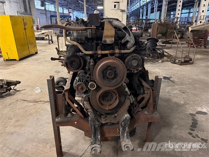 Detroit S60 Engines