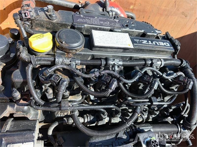 Deutz TD 2.9 L4 Engine エンジン