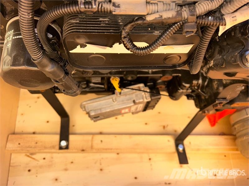 Deutz TD 2.9 L4 Engine エンジン