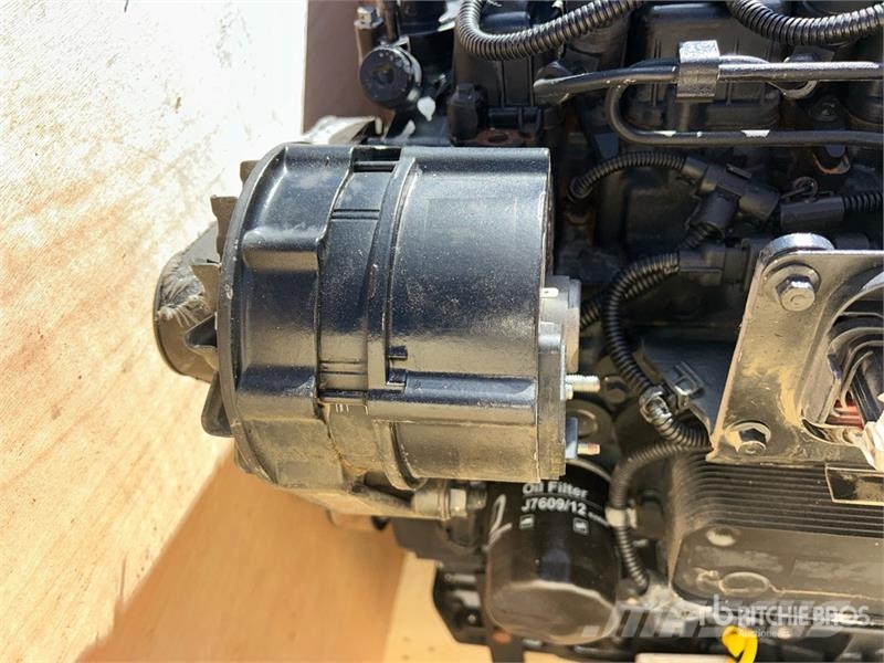Deutz TD 2.9 L4 Engine エンジン