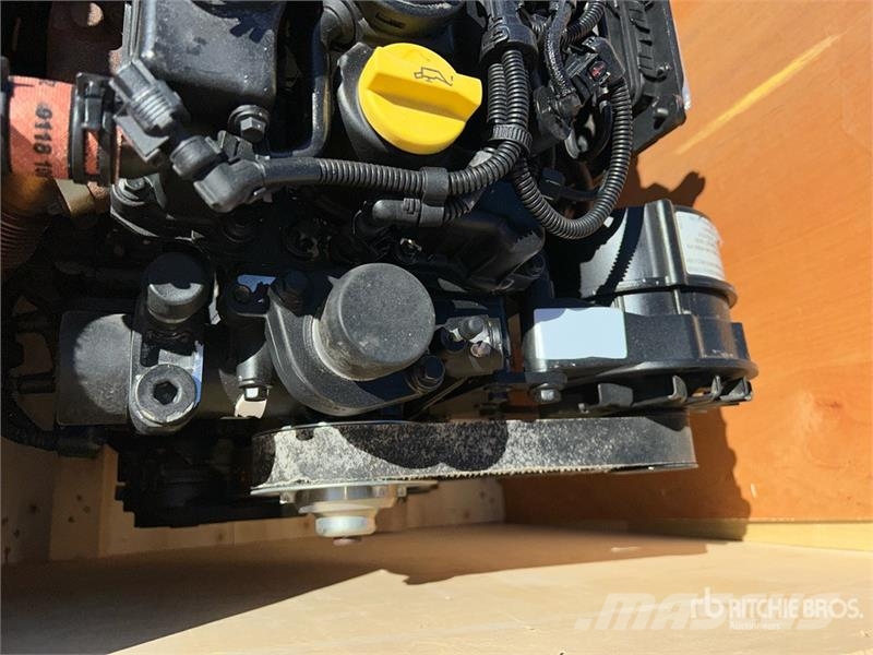 Deutz TD 2.9 L4 Engine エンジン