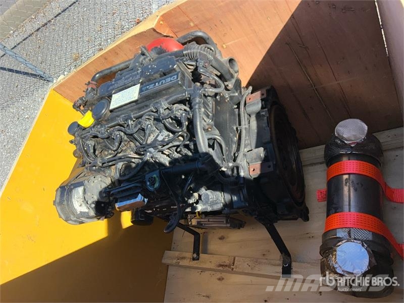 Deutz TD 2.9 L4 Engine エンジン