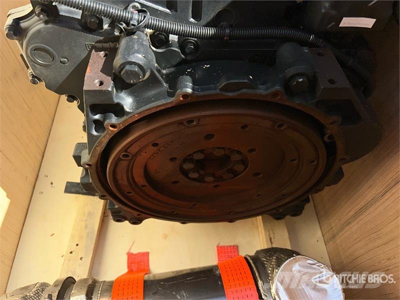 Deutz TD 2.9 L4 Engine エンジン
