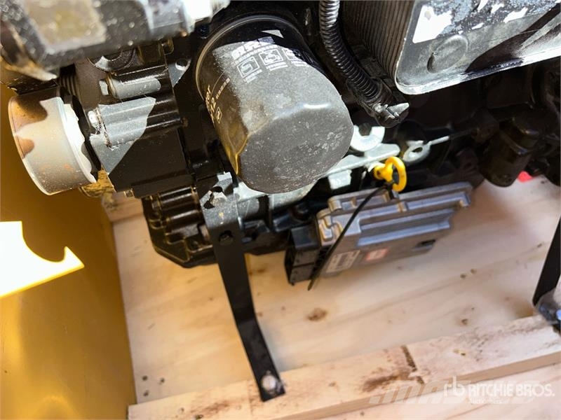 Deutz TD 2.9 L4 Engine エンジン