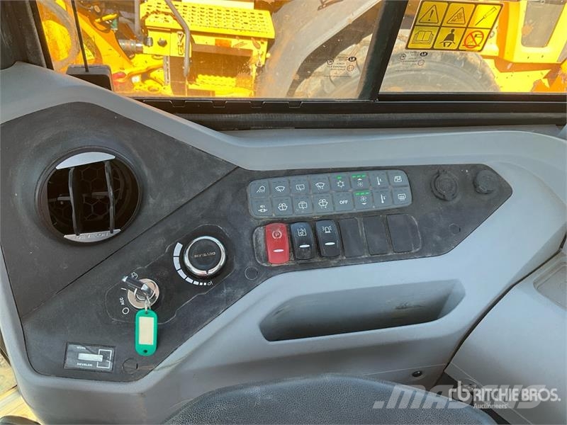 Develon DD130-7-US20 Crawler Dozer Dozere Beltegående