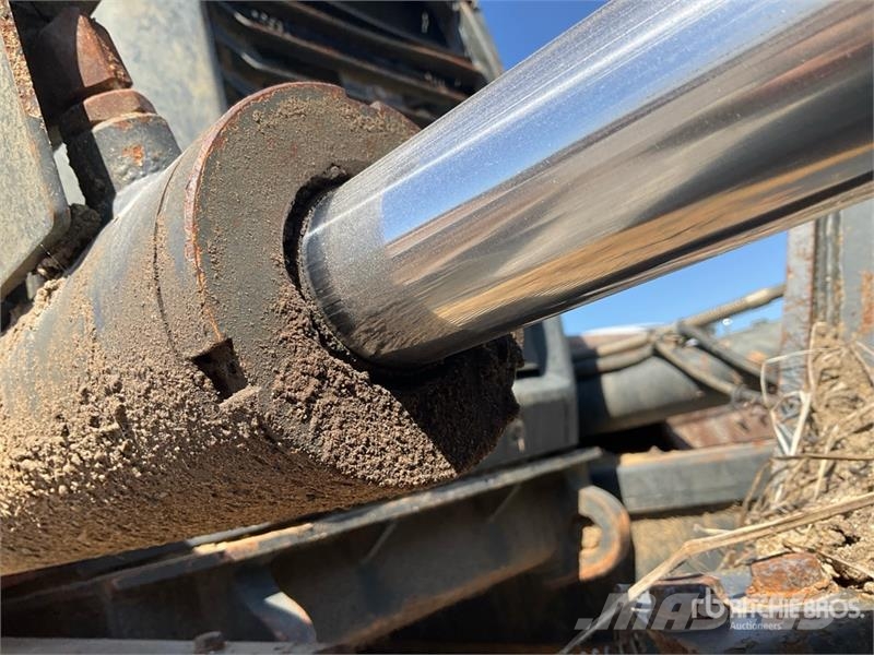 Develon DD130-7-US20 Crawler Dozer Dozere Beltegående