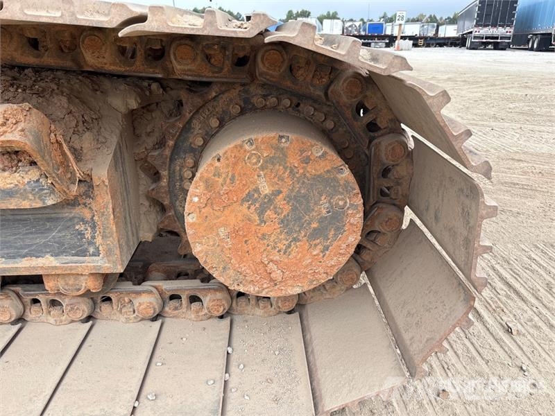Develon DX225LC-7 Kāpurķēžu ekskavatori