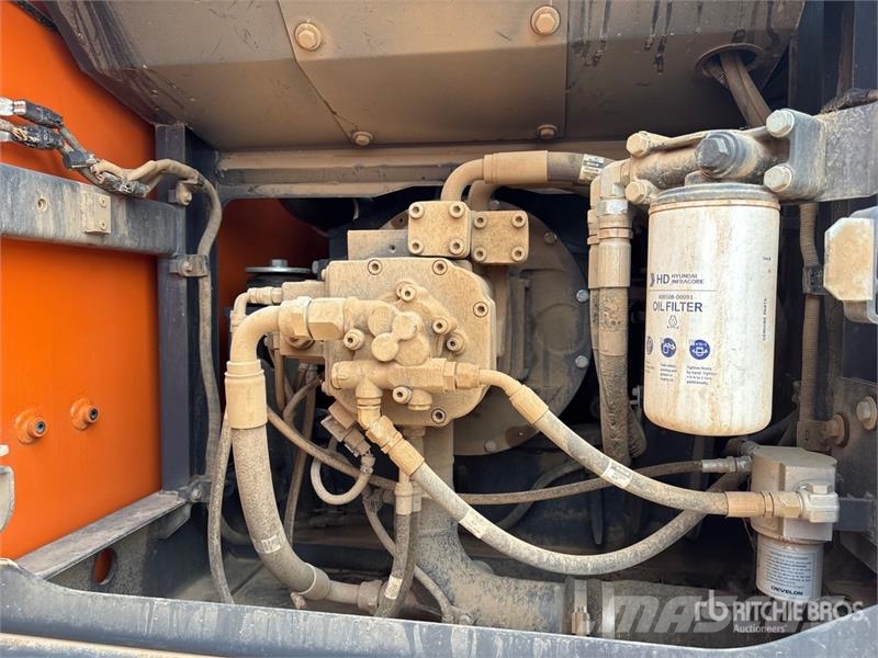 Develon DX225LC-7 Kāpurķēžu ekskavatori