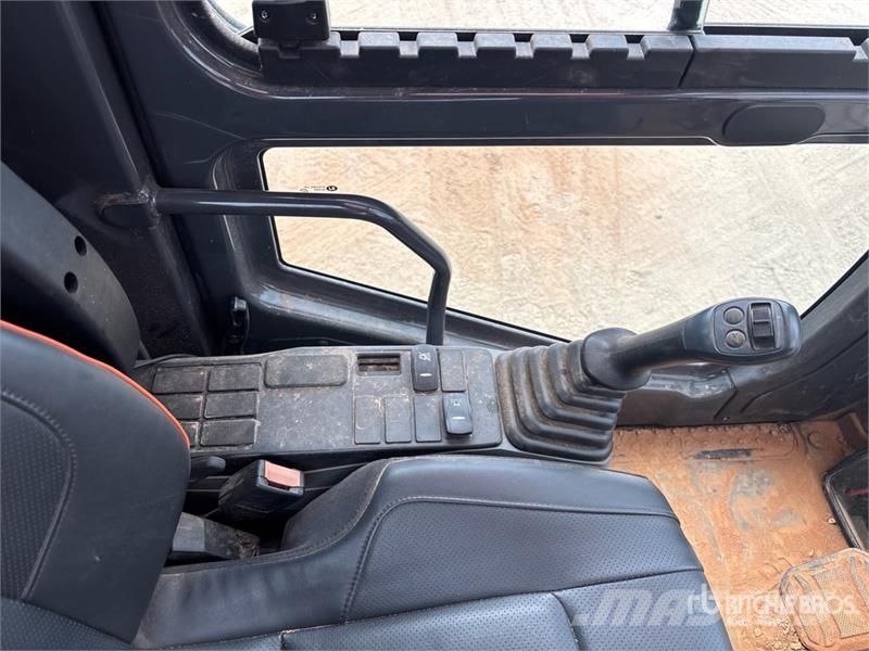 Develon DX225LC-7 Crawler excavators