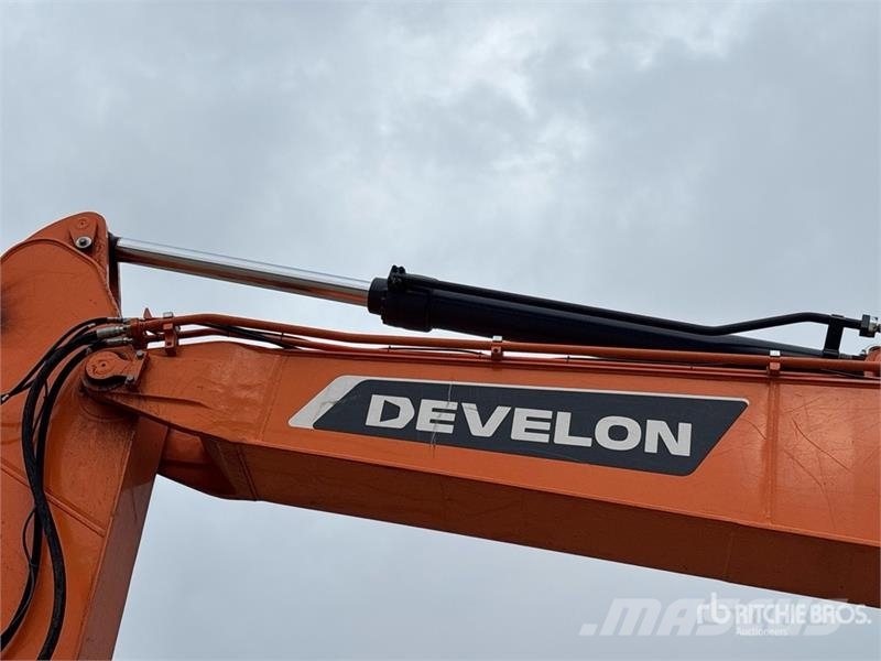 Develon DX225LC-7 Crawler excavators