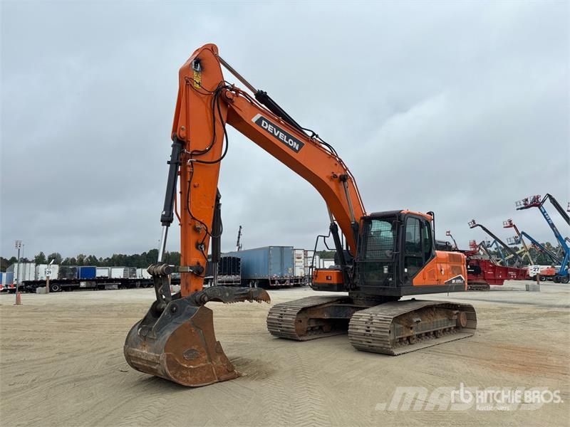 Develon DX225LC-7 Kāpurķēžu ekskavatori