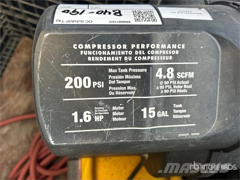 DeWalt of (2) Dewalt 4.8 cfm Electric 15 gal Air Compress مكابس