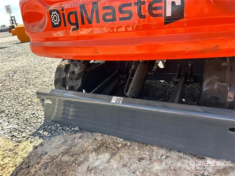  Dig Master DM100 Mini Excavator Miniescavadeiras < 7t (Mini escavadeiras)