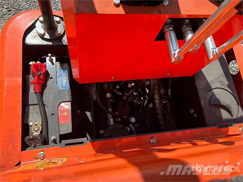  Dig Master DM100 Mini Excavator Miniescavadeiras < 7t (Mini escavadeiras)