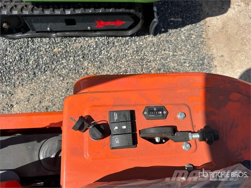  Dig Master DM100 Mini Excavator Miniescavadeiras < 7t (Mini escavadeiras)