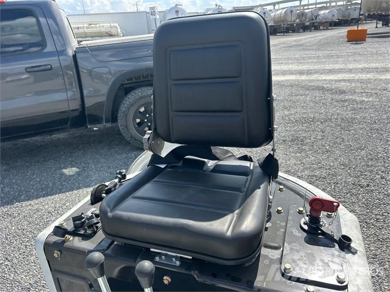 Dig Swift DS-15W Mini Excavator (Unused) Mini bagri <7t