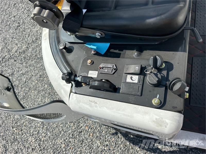 Dig Swift DS-15W Mini Excavator (Unused) Mini bagri <7t