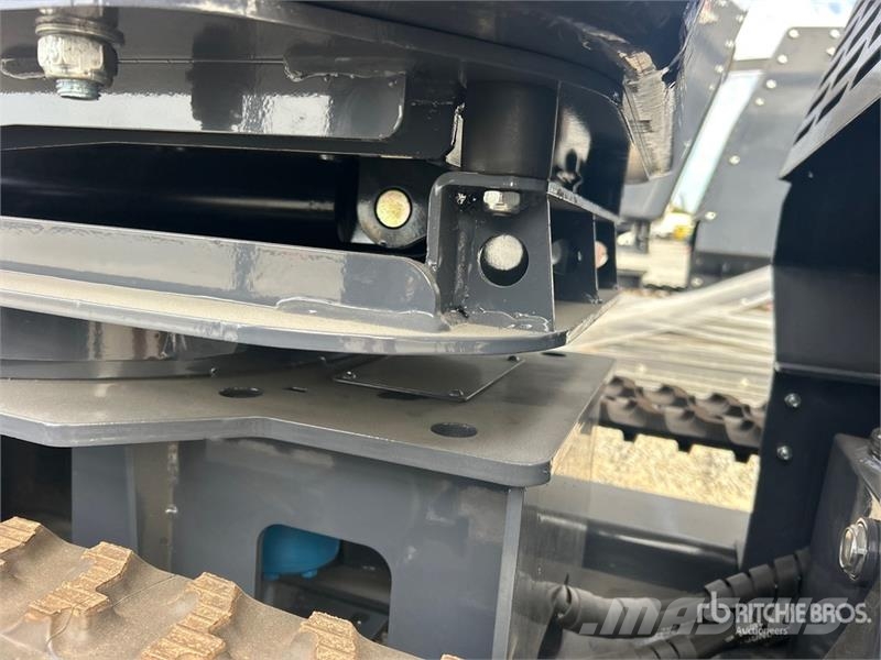 DigSwift DS-1200 Stand-On Mini Crawler Dumper (Unu عربات نقل قلابة للمواقع