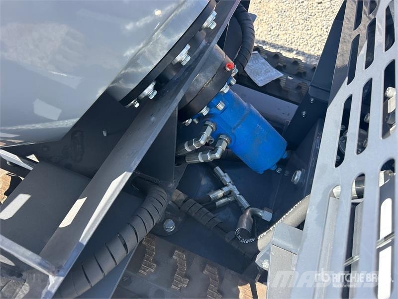 DigSwift DS-750 Mini Crawler Concrete Mixer (Unuse معدات البناء - غير ذلك
