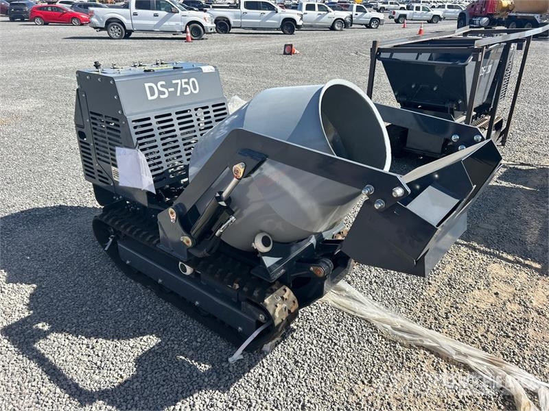 DigSwift DS-750 Mini Crawler Concrete Mixer (Unuse معدات البناء - غير ذلك