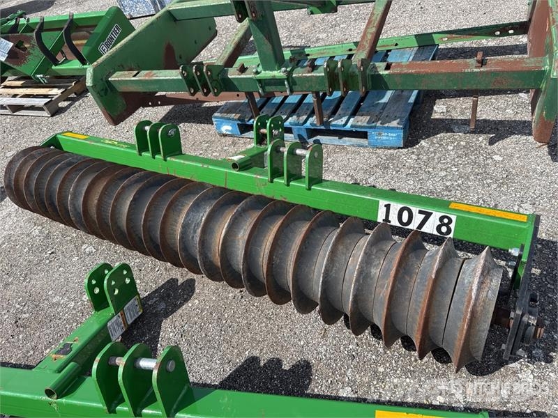 Dirt Dog 103 In Crimper Seeder Drillmaschinen