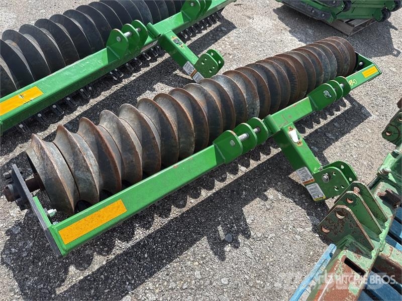 Dirt Dog 103 In Crimper Seeder Drillmaschinen