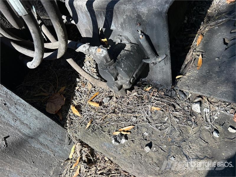 Ditch Runner DR-325 HT Towable Asphalt 325 Gallon Asfaldimasinate lisatarvikud