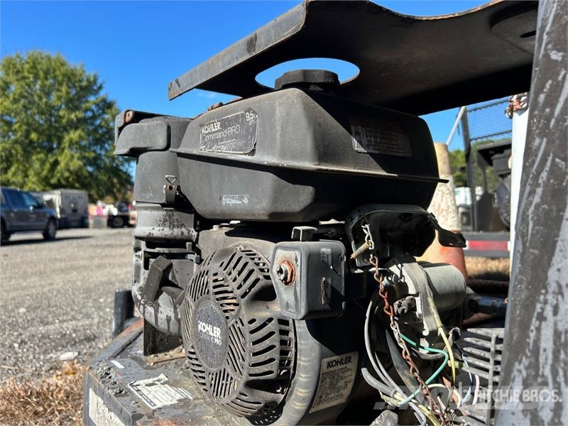 Ditch Runner DR-325 HT Towable Asphalt 325 Gallon Asfaldimasinate lisatarvikud
