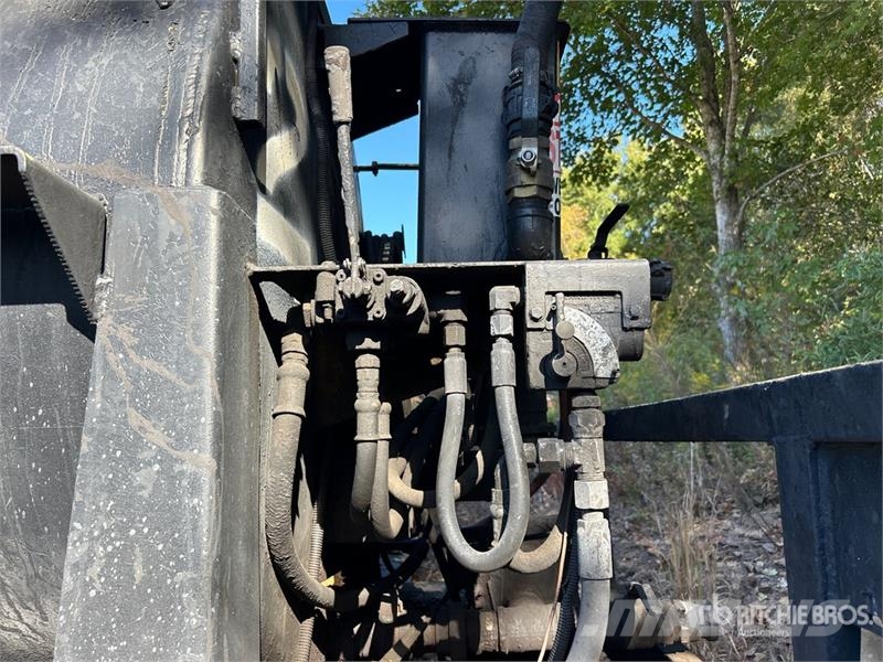 Ditch Runner DR-775XLT Towable Asphalt sealcoating Asfaldimasinate lisatarvikud