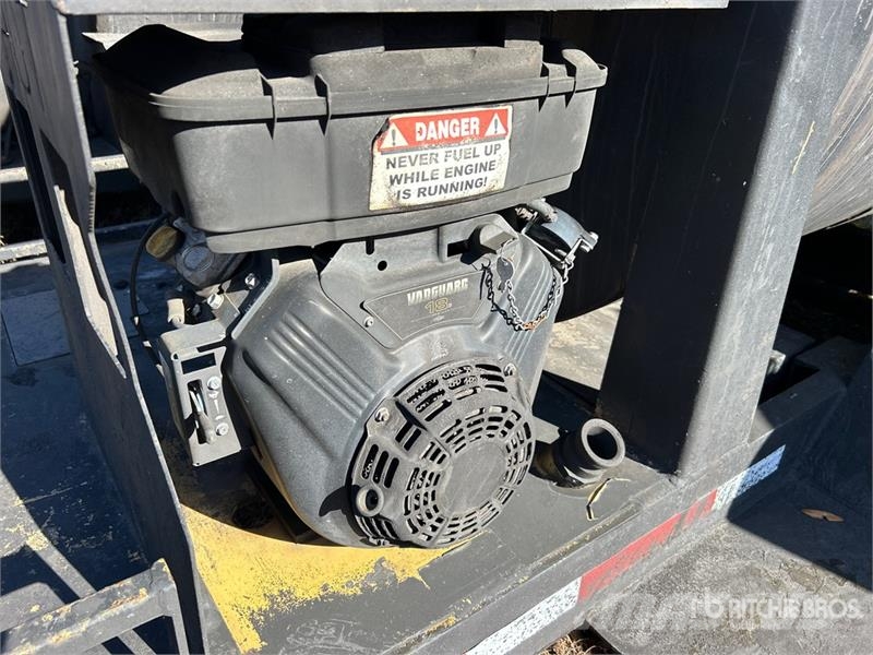 Ditch Runner DR-775XLT Towable Asphalt sealcoating Asfaldimasinate lisatarvikud