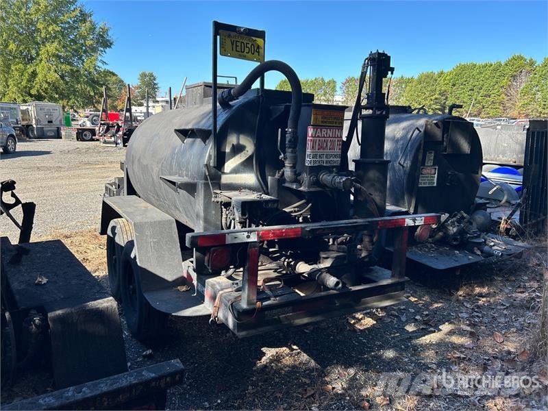 Ditch Runner DR-775XLT Towable Asphalt sealcoating Asfaldimasinate lisatarvikud