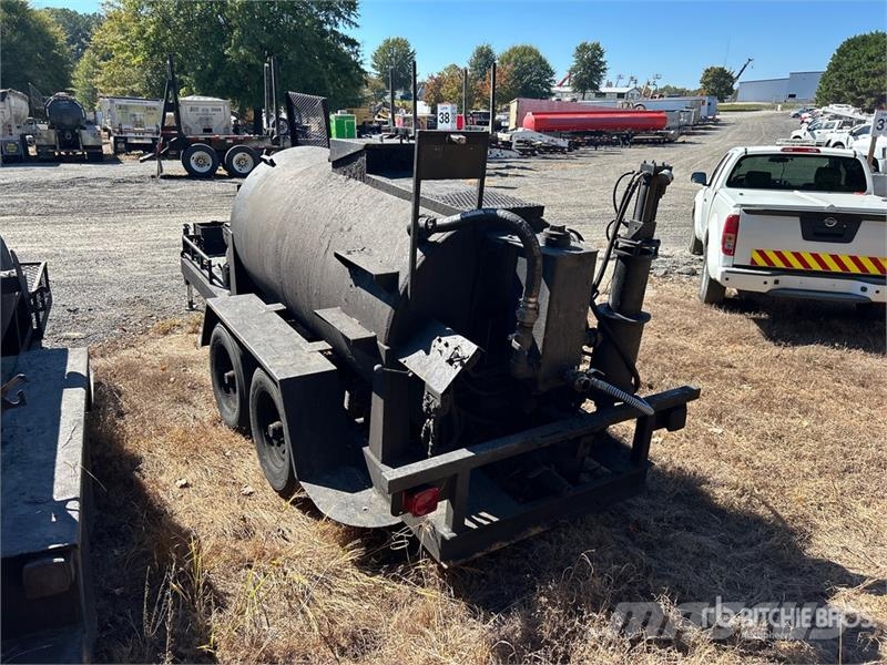 Ditch Runner DR-775XLT 775 Gallons Towable asphalt ملحقات ماكينات الأسفلت