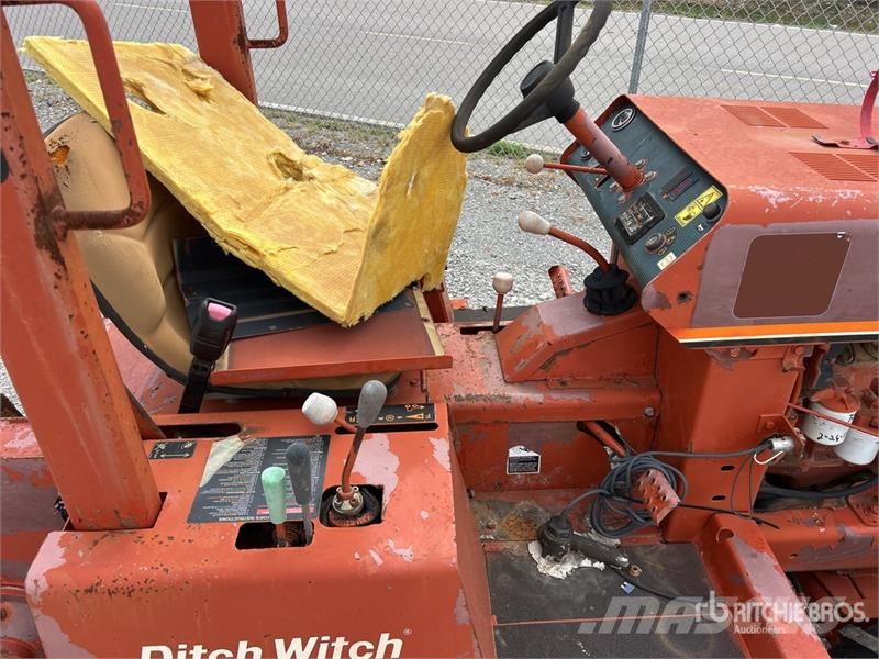 Ditch Witch 3610 Freze za kopanje jarkov Trenčerji