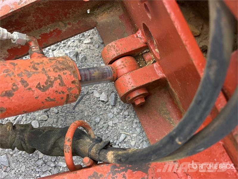 Ditch Witch 3610 Freze za kopanje jarkov Trenčerji