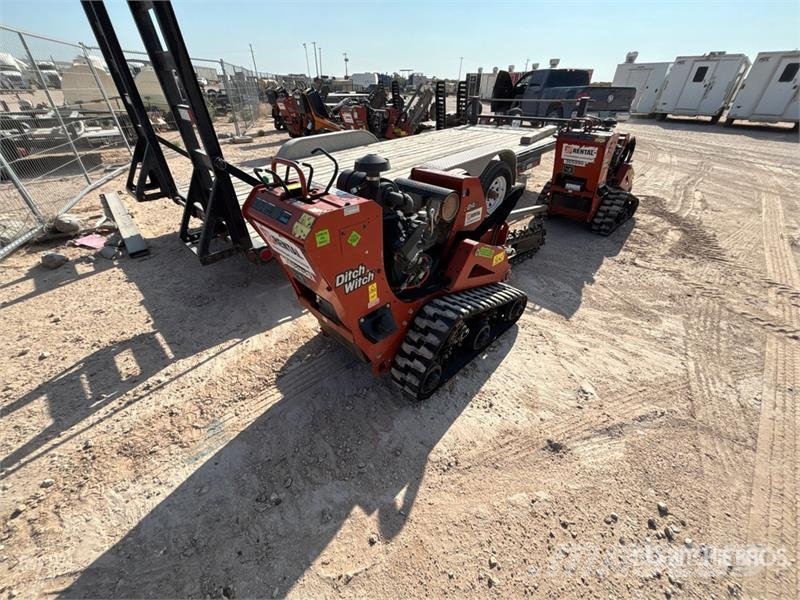 Ditch Witch C24X Freze za kopanje jarkov Trenčerji