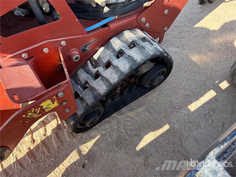Ditch Witch C24X Freze za kopanje jarkov Trenčerji