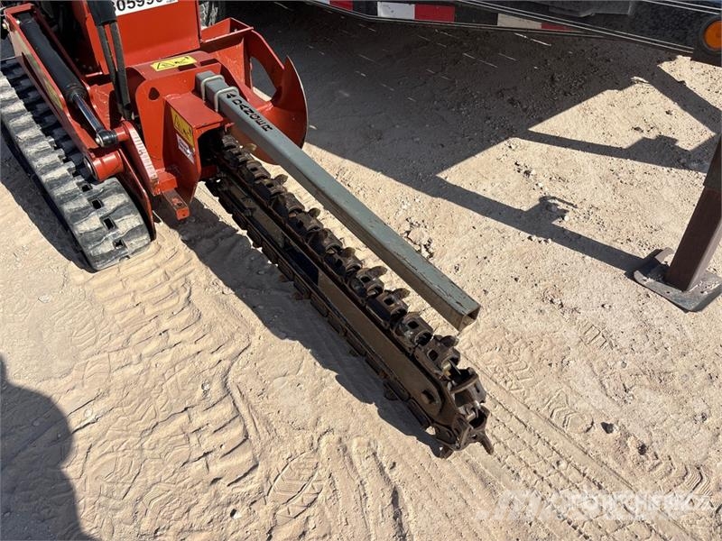 Ditch Witch C24X Freze za kopanje jarkov Trenčerji