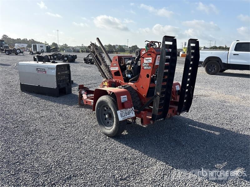 Ditch Witch C24X ماكينات حفر خنادق