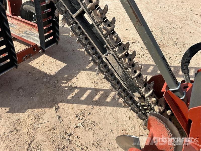 Ditch Witch C24X Εκσκαφέας χανδάκων