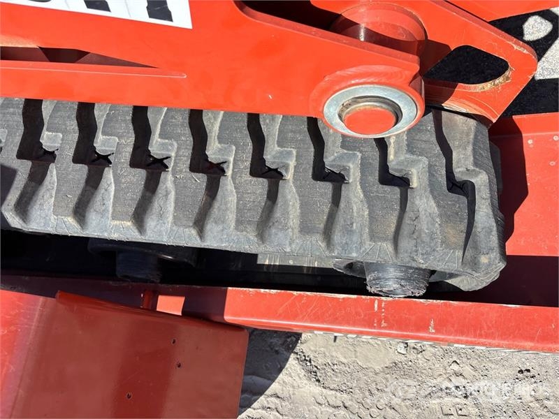 Ditch Witch C24X Trenchers
