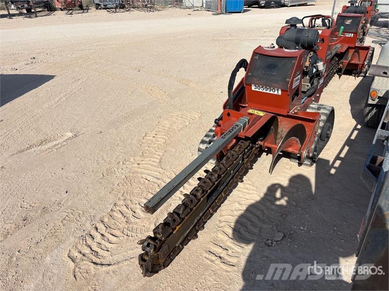Ditch Witch C24X Freze za kopanje jarkov Trenčerji