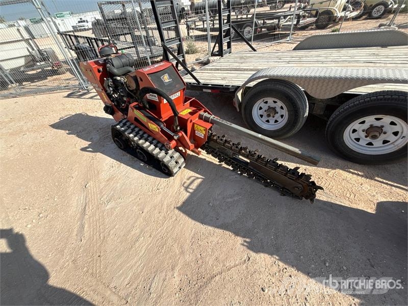 Ditch Witch C24X Freze za kopanje jarkov Trenčerji