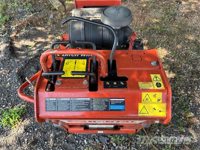 Ditch Witch C24X Εκσκαφέας χανδάκων