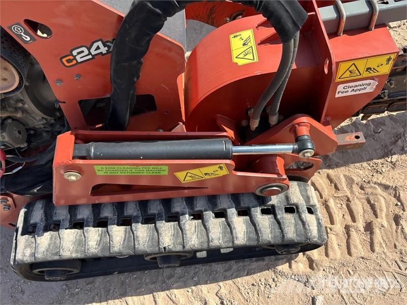 Ditch Witch C24X Freze za kopanje jarkov Trenčerji
