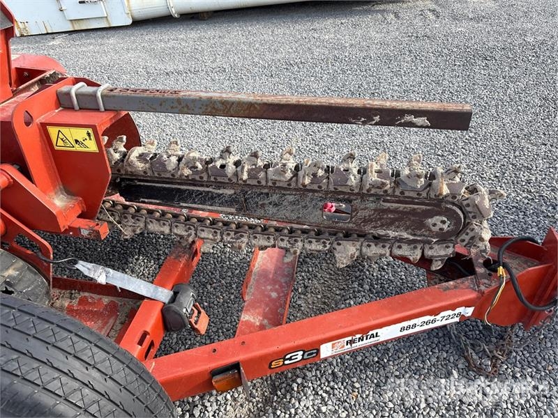 Ditch Witch C24X ماكينات حفر خنادق