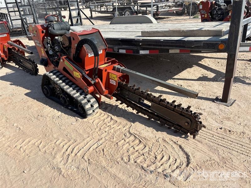 Ditch Witch C24X Freze za kopanje jarkov Trenčerji