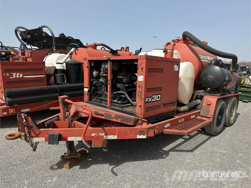 Ditch Witch FX30 500 gal T/A Vacuum Excavation Unit 드릴링 장비 부속품 및 예비 부품