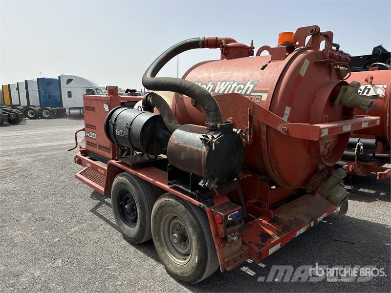 Ditch Witch FX30 500 gal T/A Vacuum Excavation Unit 드릴링 장비 부속품 및 예비 부품