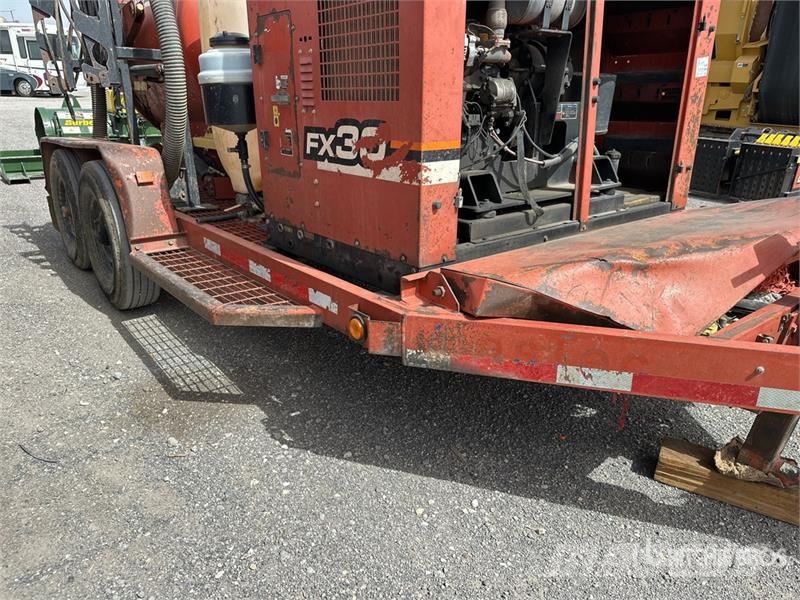 Ditch Witch FX30 500 gal T/A Vacuum Excavation Unit 드릴링 장비 부속품 및 예비 부품