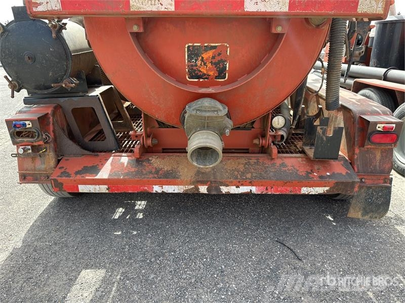 Ditch Witch FX30 500 gal T/A Vacuum Excavation Unit 드릴링 장비 부속품 및 예비 부품